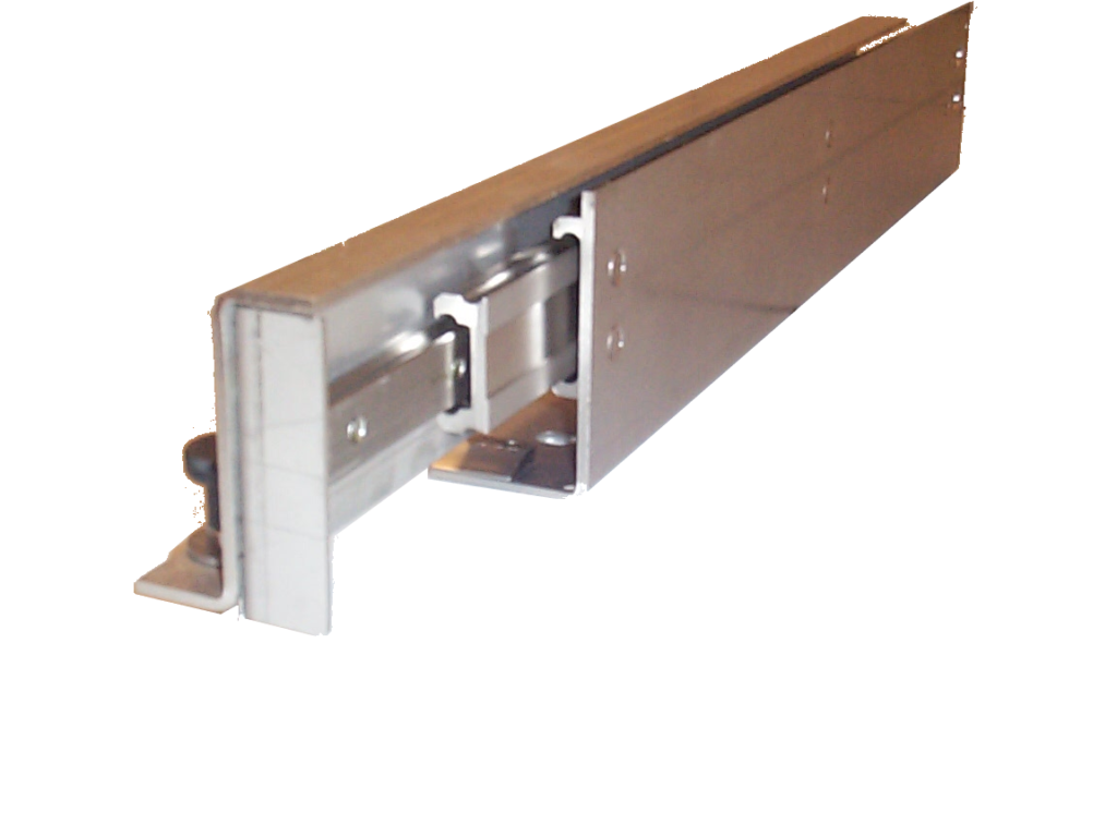 Installation of a sliding drawer: Telescopic slides with brackets
